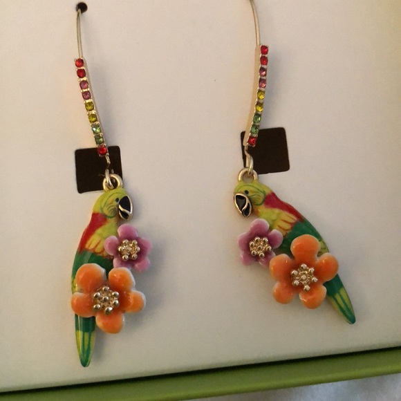 Betsey Johnson Gold Tone Rainbow Enamel Parrot & Flower Drop Earrings NIB - Picture 13 of 16